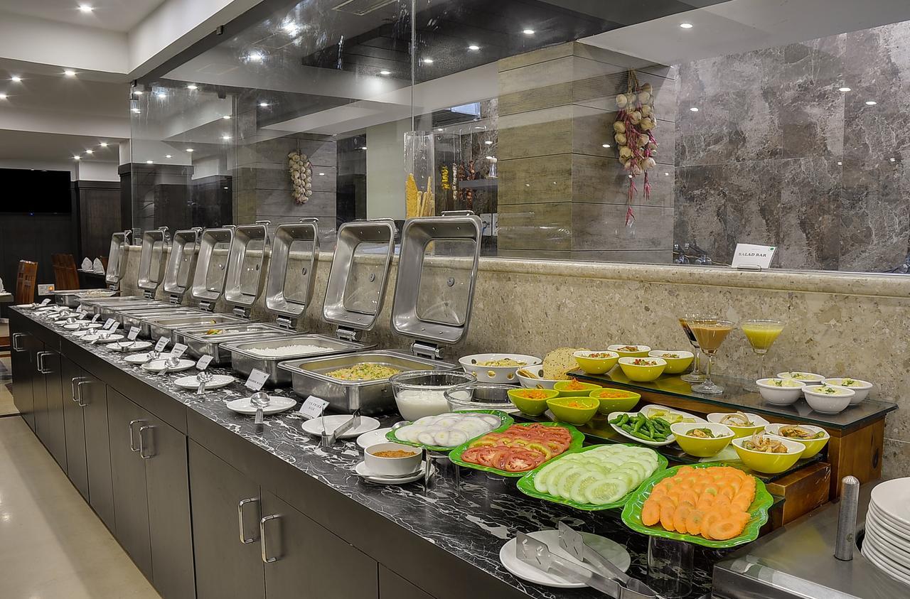 Cygnett Inn Repose Guwahati Ngoại thất bức ảnh