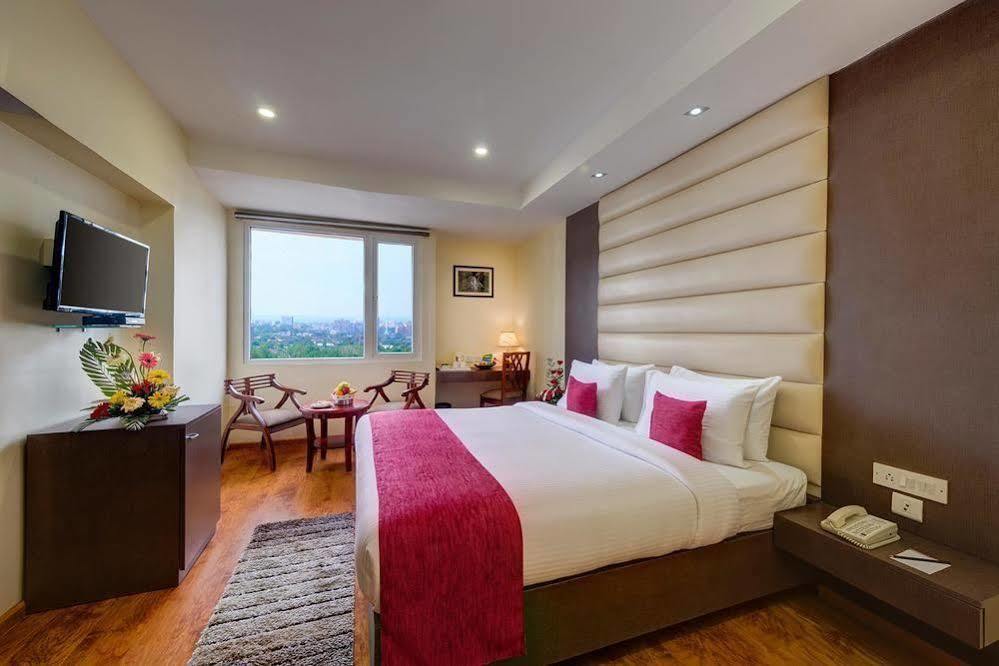 Cygnett Inn Repose Guwahati Ngoại thất bức ảnh